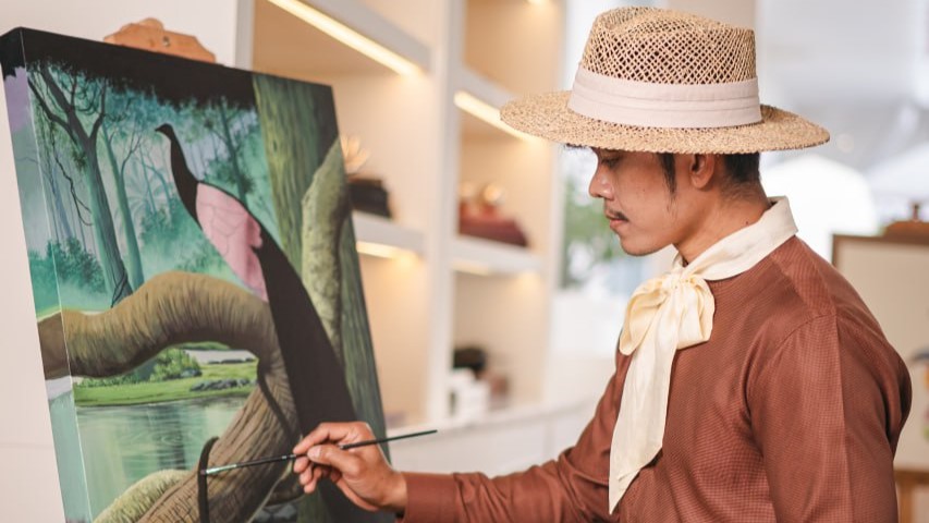 Channy Chhoeun live painting at Raffles Grand Hotel d'Angkor
